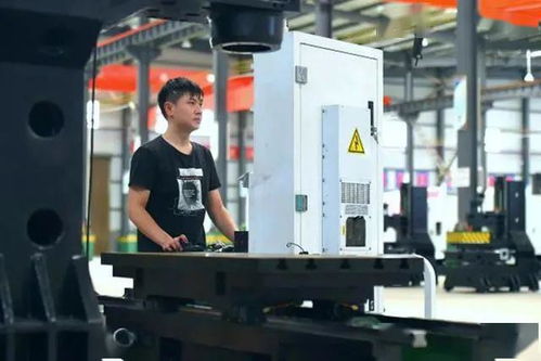 統(tǒng)籌抓好 兩穩(wěn)一促 穩(wěn)住商務(wù)和開放型經(jīng)濟(jì)發(fā)展基本盤